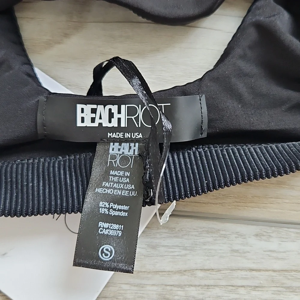 Beach Riot Bikini Set - Picture 6 of 7